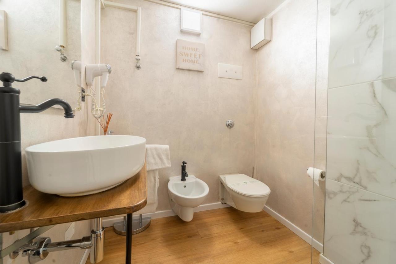 Aurelia Luxury - Piazza Delle Erbe Hotel Verona Eksteriør billede